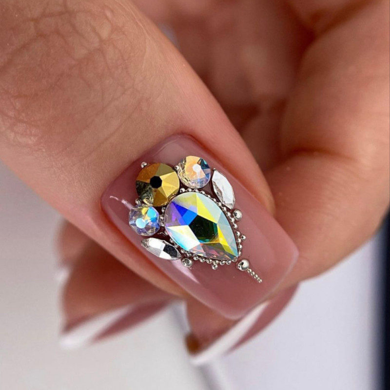 Nail crystals 3D 20 pcs Nr 2